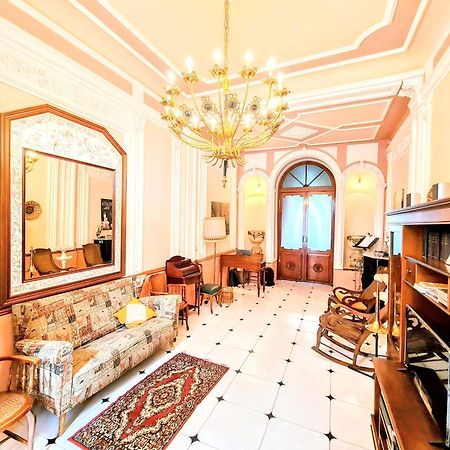 La Traviata - Bunol Lejlighedshotel Eksteriør billede