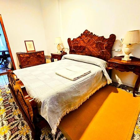 La Traviata - Bunol Lejlighedshotel Værelse billede